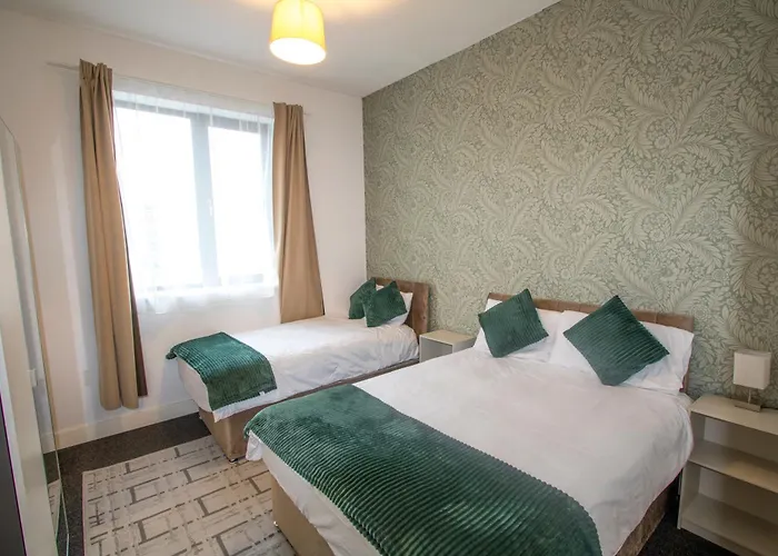 Ideal For Groups - 2 Bedroom - Free Parking, Transit Links, Close To Stadiums